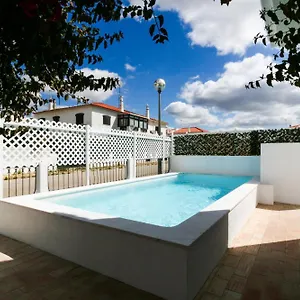 Сasa de vacaciones Flh Family House With Pool, Altura