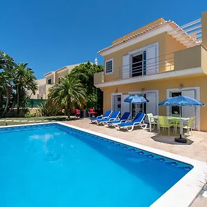 Villa Altura Villa, Altura